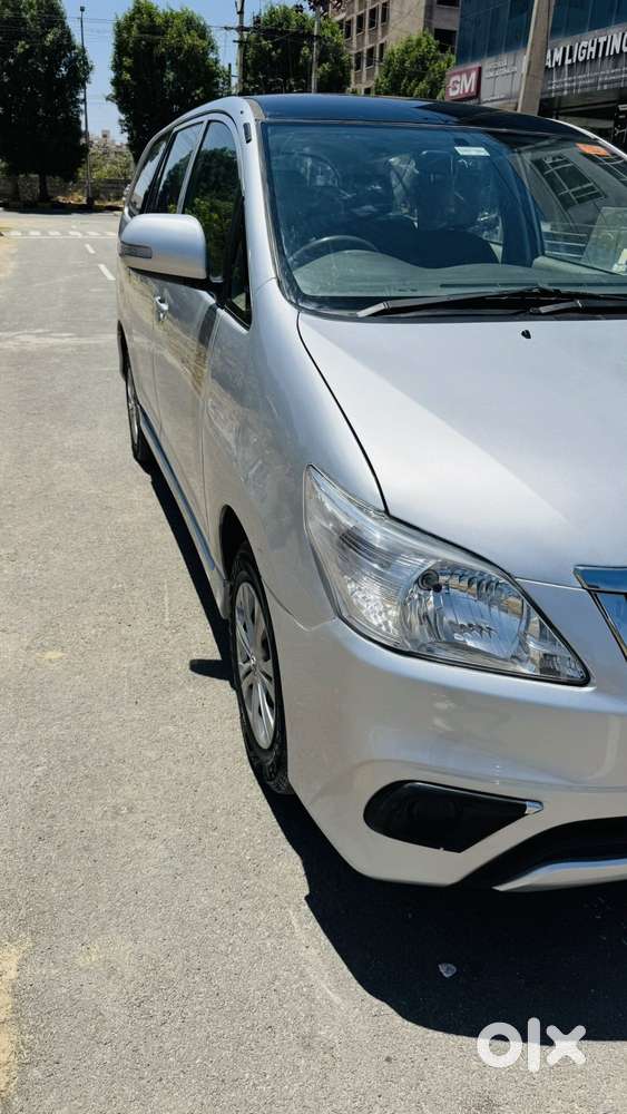 Toyota Innova 2.5 G (diesel) 8 Seater, 2013, Diesel