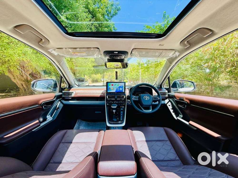 Toyota Innova Hycross 2.0 Zx (o) Hybrid 7 Str, 2026, Petrol