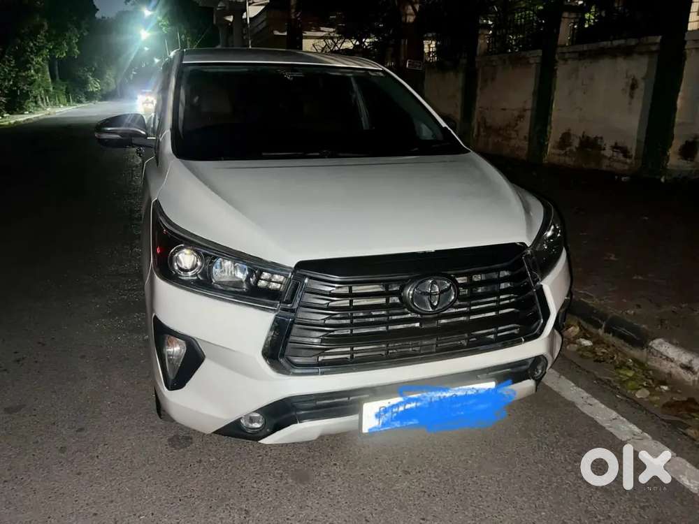 Toyota Innova Crysta 2.8z 2017