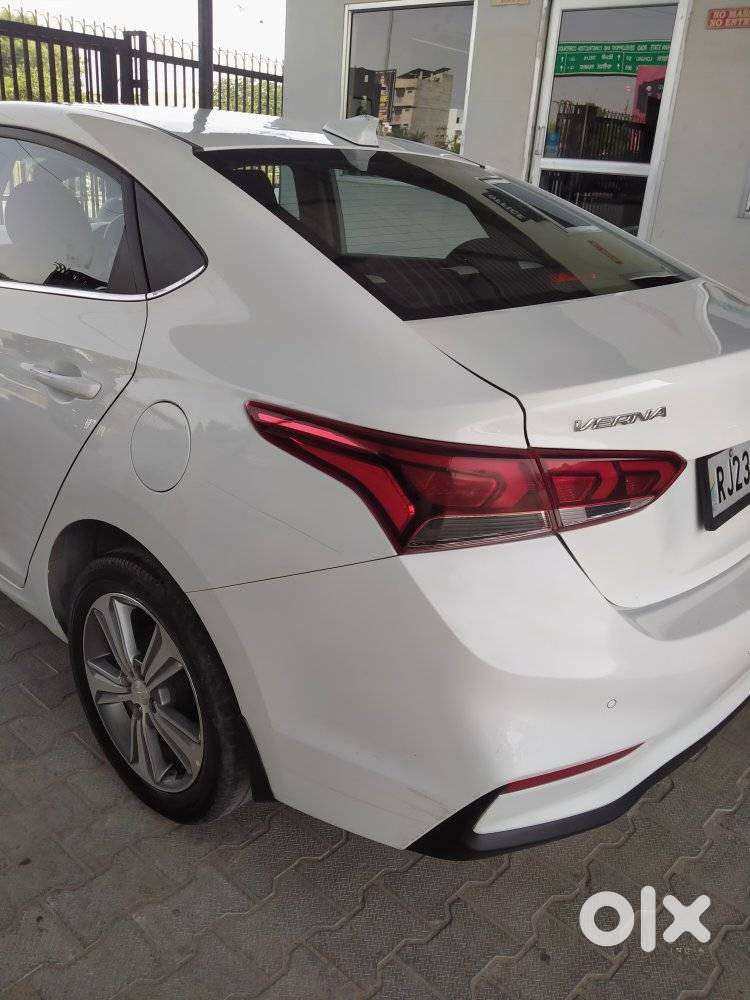 Hyundai Verna 1.6 Vtvt Sx, 2018, Petrol
