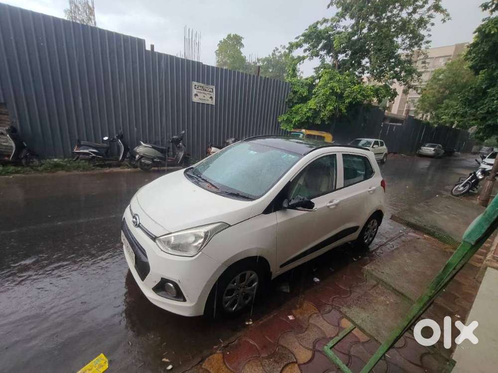 Hyundai Grand I10 2016 Petrol 75000 Km Driven