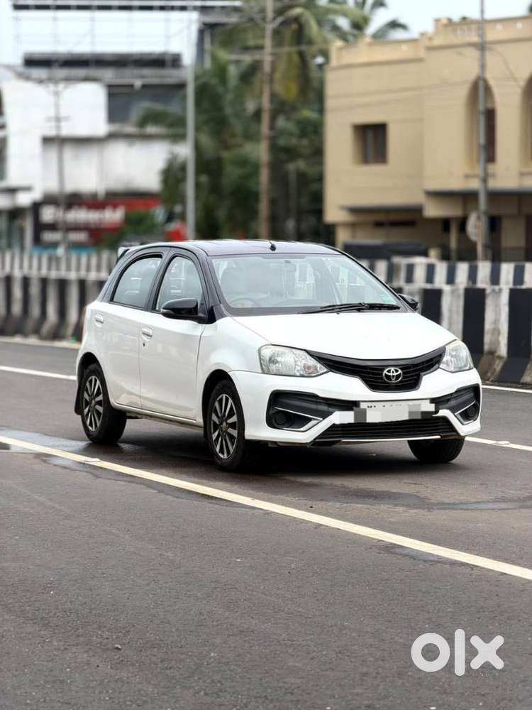 Toyota Etios Liva 1.2 V, 2017, Petrol