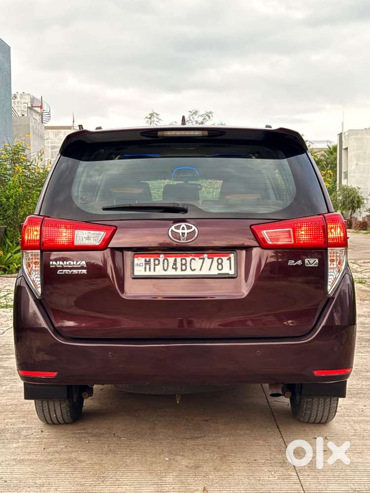 Toyota Innova Crysta [2020-ongoing] 2.4 Vx 8 Str, 2021, Diesel
