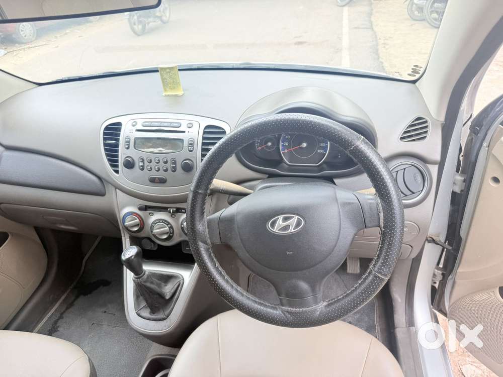 Hyundai I10 Sportz, 2014, Petrol