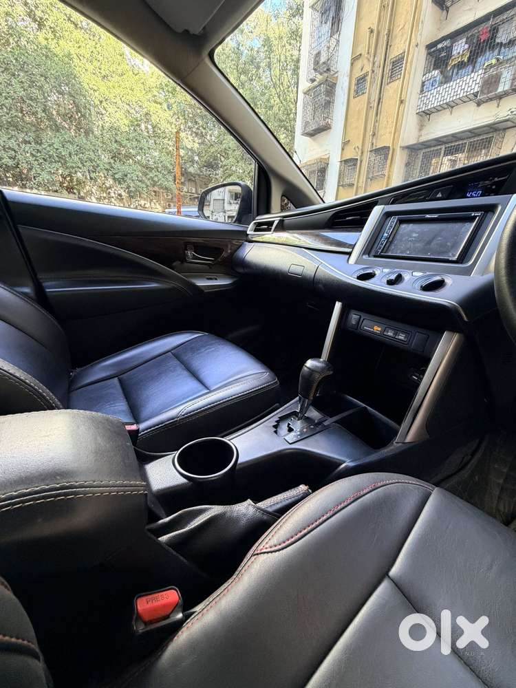 Toyota Innova Crysta 2.8 Gx At 8 Seater, 2018, Diesel