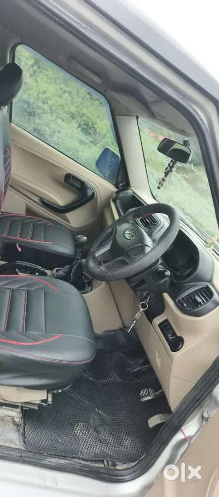 Mahindra Tuv 300 2016