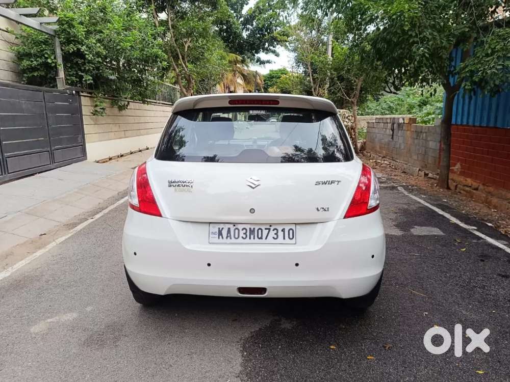 Maruti Suzuki Swift Vxi, 2012, Petrol