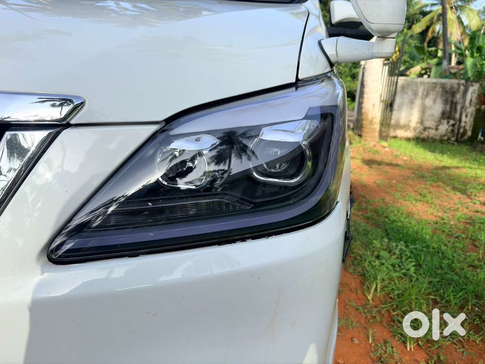 Toyota Innova Diesel 2015