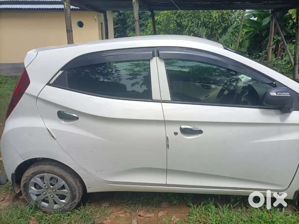 Hyundai Eon 2016 Petrol 70000 Km Driven