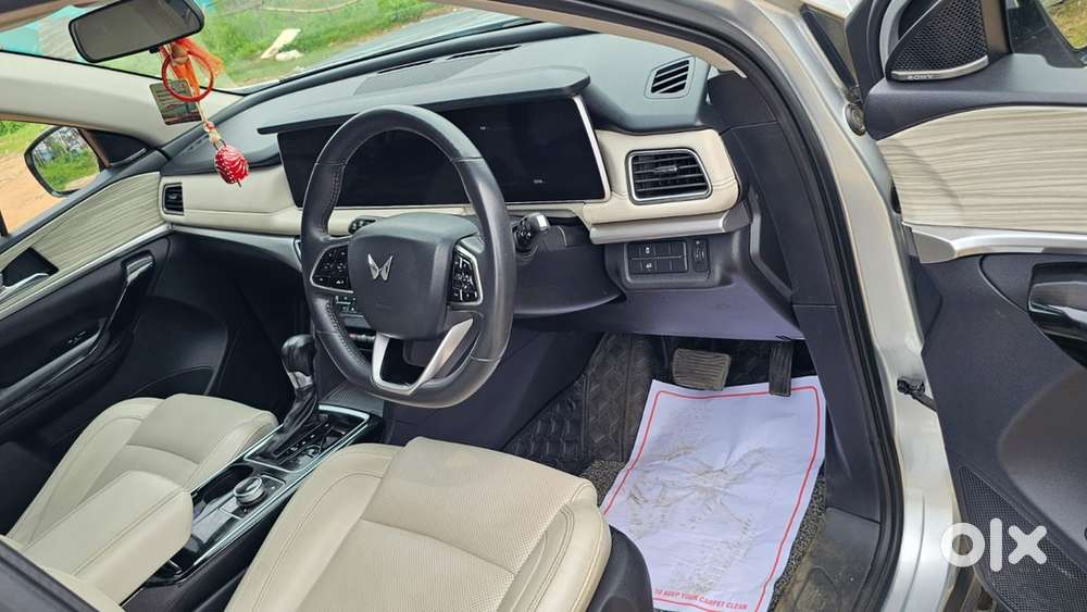 Mahindra Xuv700 Luxury At Diesel 96000 Km Driven