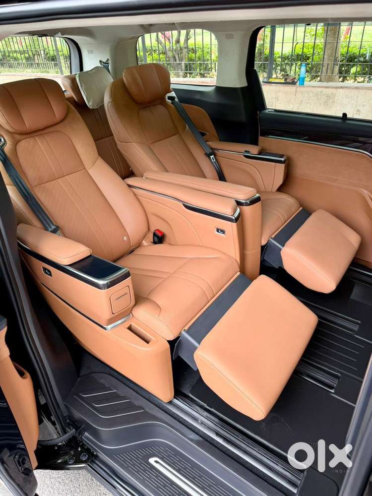 Mg M9 Presidential Limo, 2025, Electric