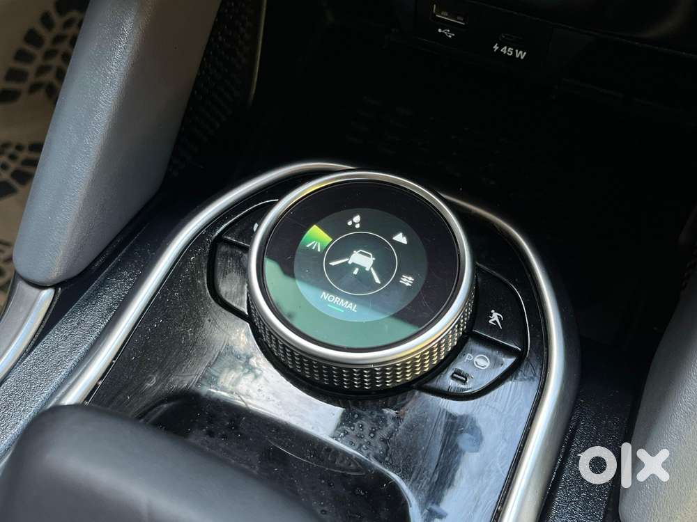 Tata Harrier Ev Xz Lux, 2025, Electric