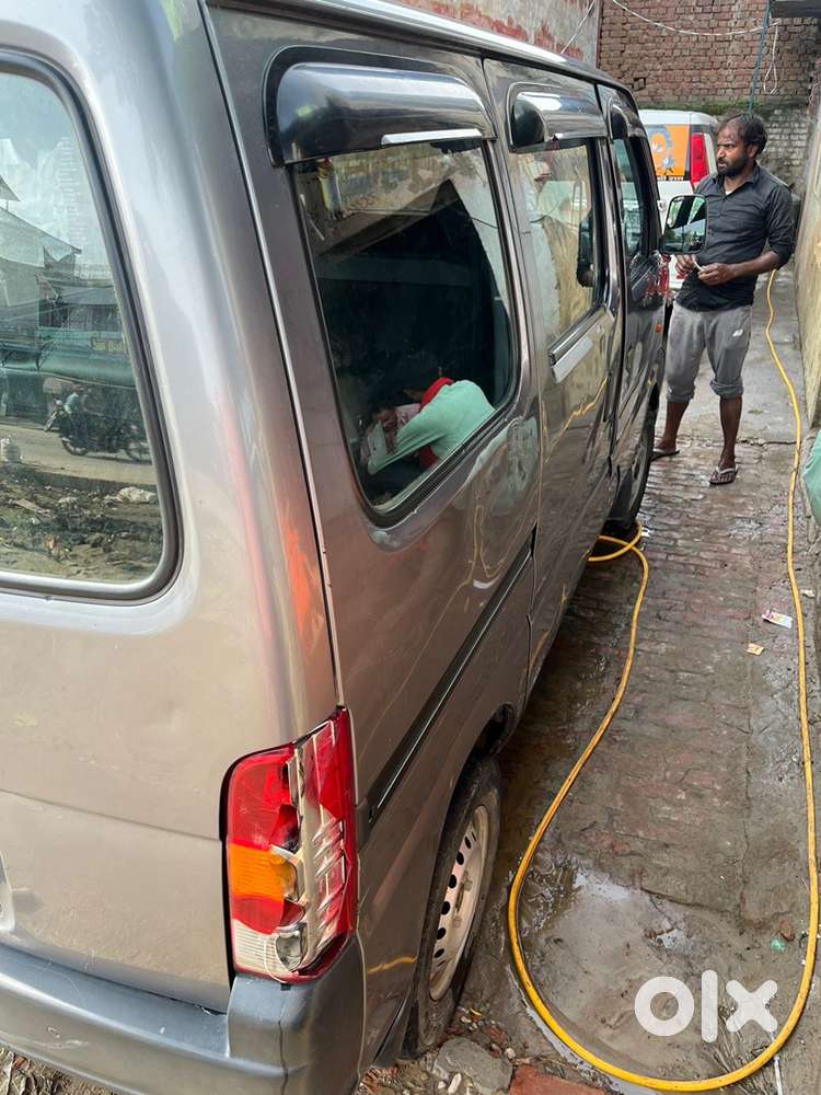 Maruti Eeco Petrol 2023