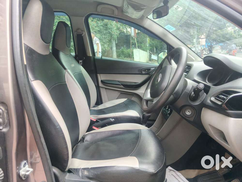 Tata Tiago 1.2 Revotron Xt (o), 2017, Petrol