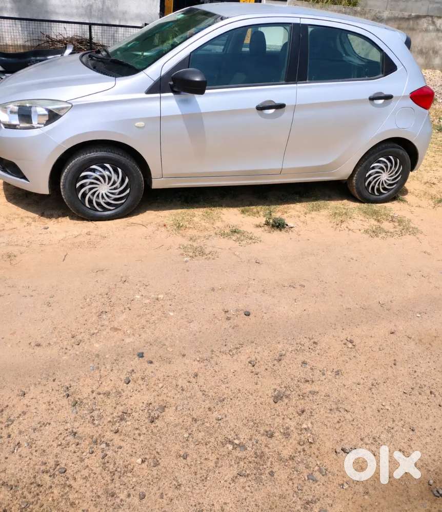 Tata Tiago 1.2 Revotron 2016 Petrol