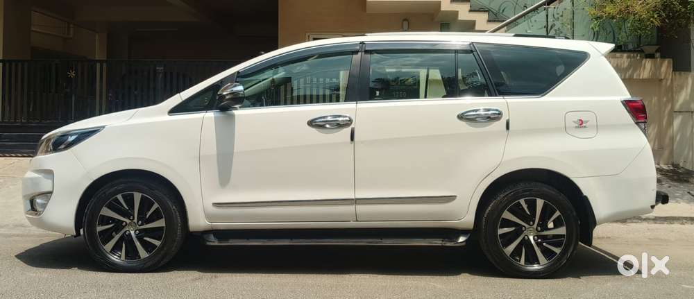 Toyota Innova Crysta 2.8 Zx At, 2022, Diesel