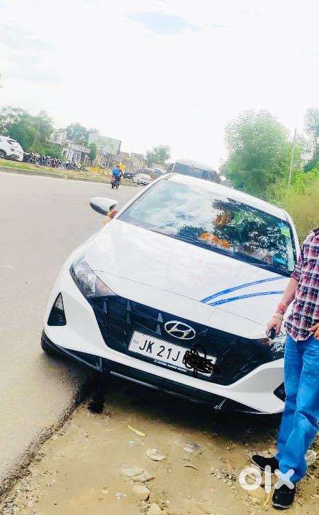 Hyundai I20 2023 Petrol Fresh New Car 9899 Km Driven