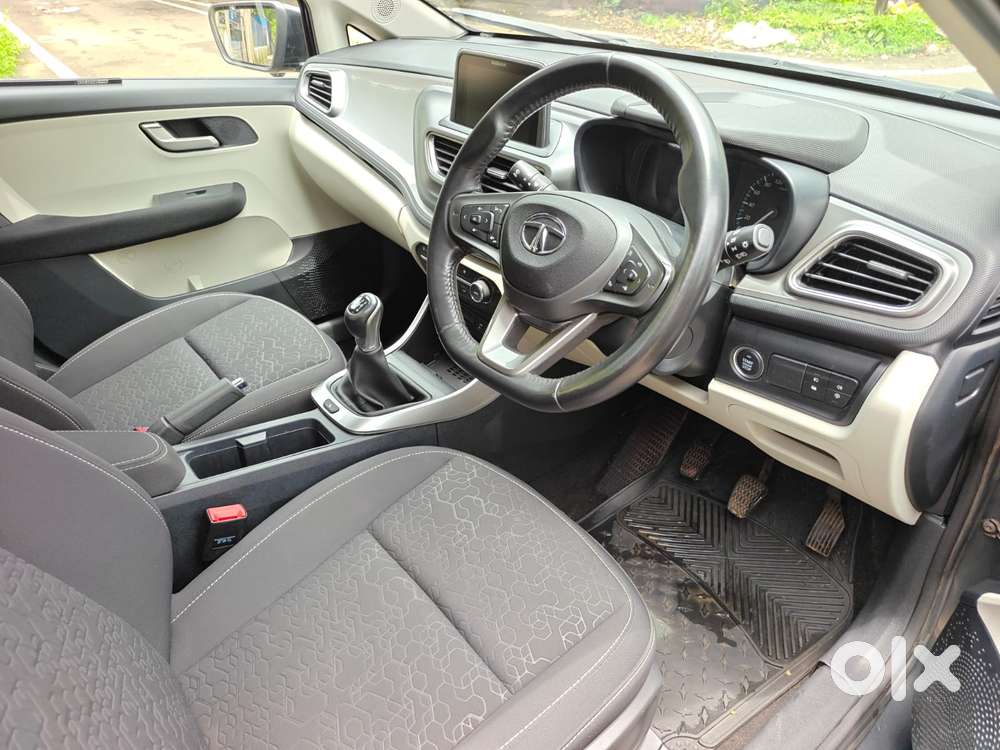 Tata Altroz 1.2 Xz Plus Petrol, 2024, Petrol