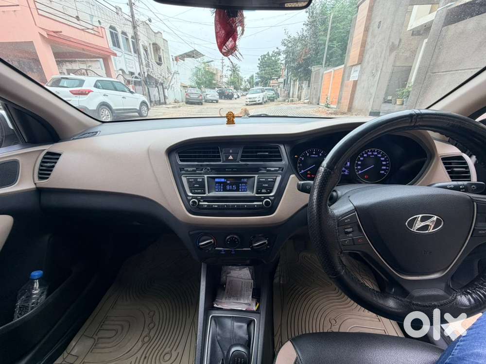 Hyundai Elite I20 Petrol 34700 Km Driven