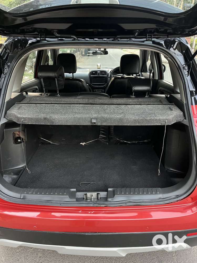 Maruti Suzuki Brezza Zdi+ Dual Tone, 2016, Diesel