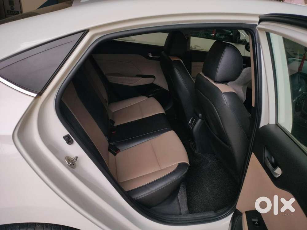 Hyundai Fluidic Verna 2047