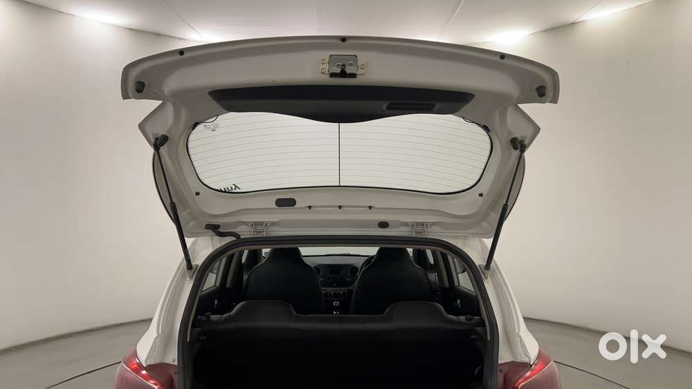 Hyundai Grand I10 1.2 Kappa Sportz, 2015, Petrol