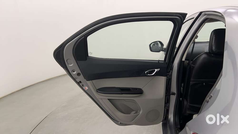 Tata Tiago 1.2 Revotron Xz Plus, 2019, Petrol