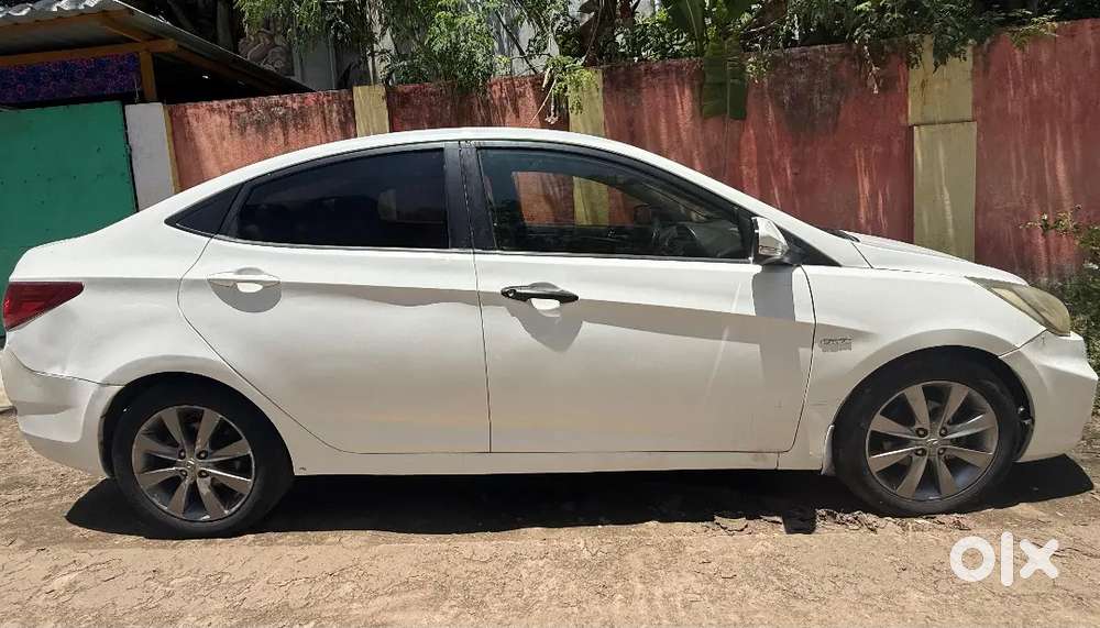 Hyundai Verna 2011 Diesel 100000 Km Driven