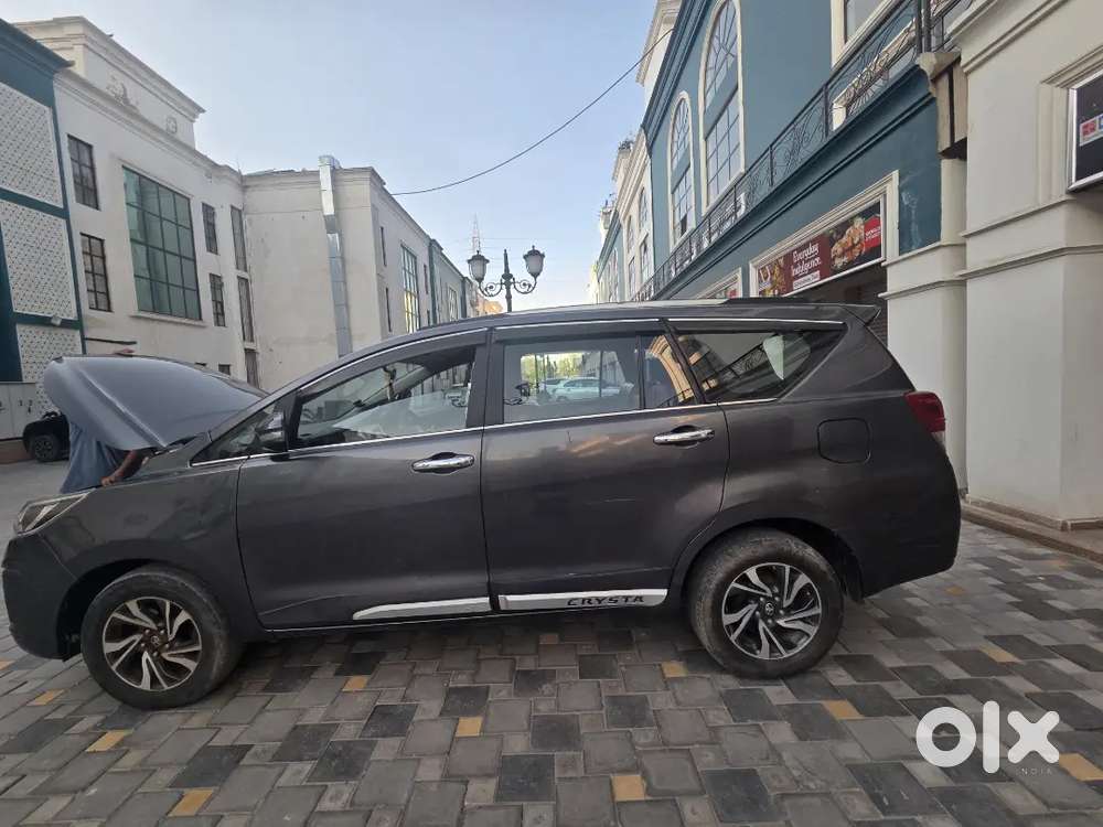 Toyota Innova Crysta 2022 Petrol 53000 Km Driven