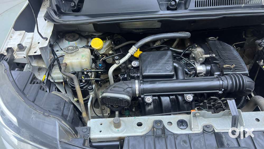 Renault Triber Rxz, 2022, Petrol