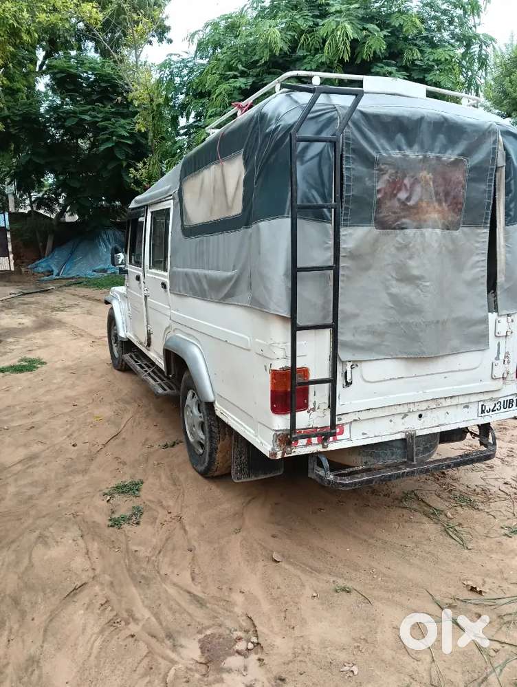 Mahindra Savari