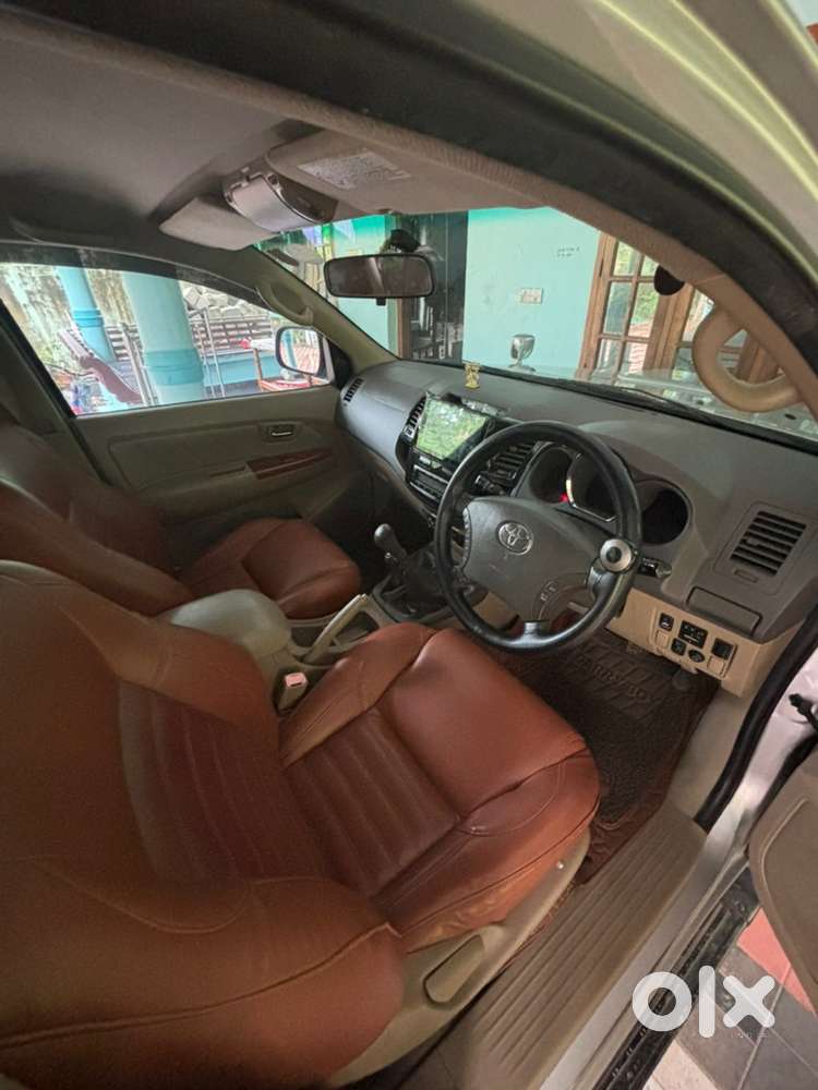Toyota Fortuner Diesel Manual 2010