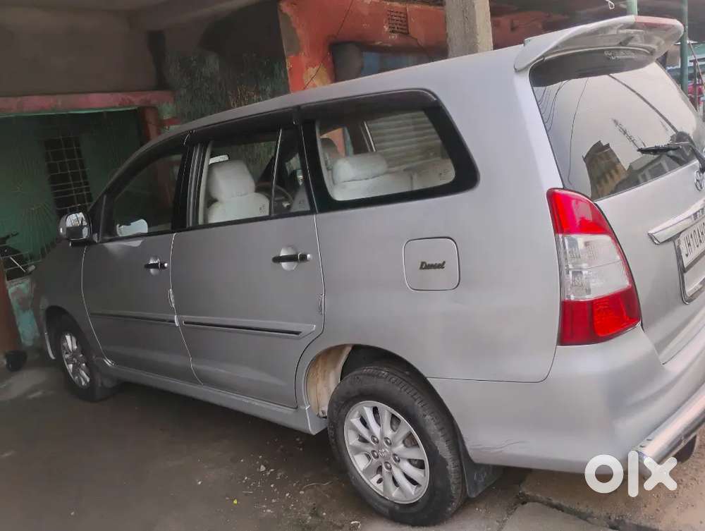 Toyota Innova Diesel 2012 7 Str
