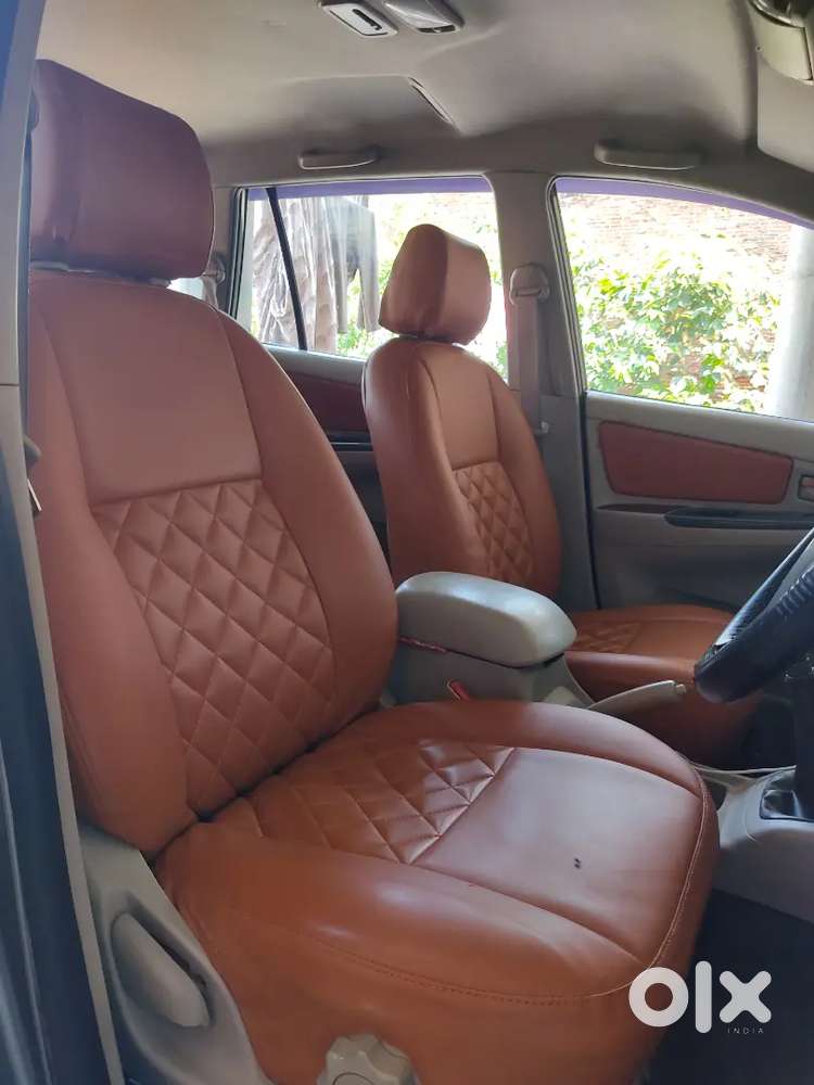 Toyota Innova 2.5 2012