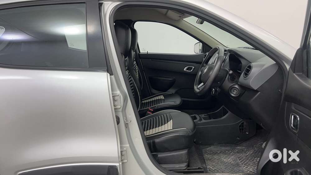 Renault Kwid 2019-ongoing 1.0 Rxt Amt (o), 2018, Petrol