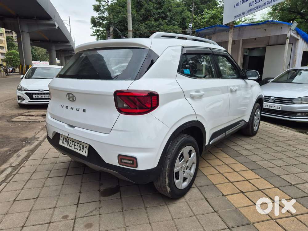 Hyundai Venue 1.2 S (o), 2019, Petrol