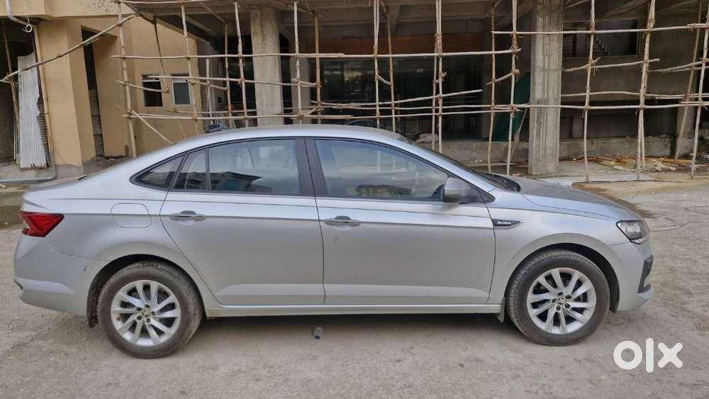 Skoda Slavia 1.0 Ambition Tsi At, 2022, Petrol