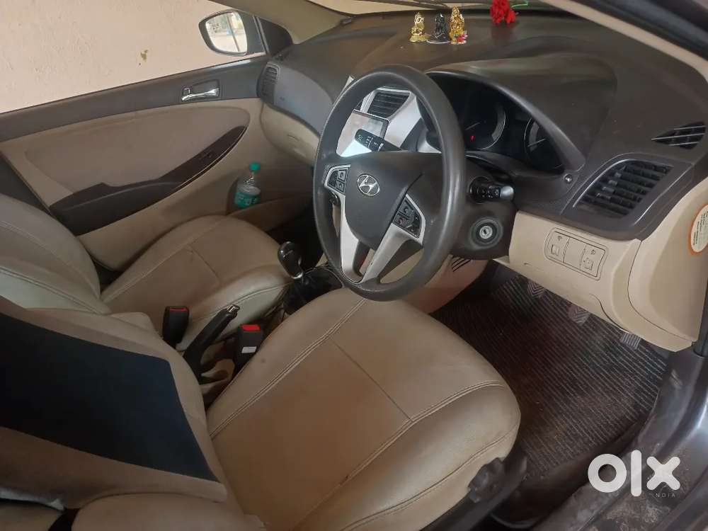 Hyundai Verna Sx Petrol 2011