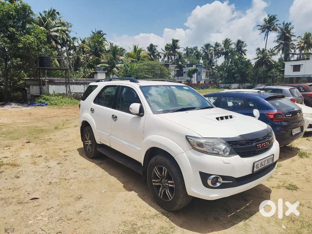 Toyota Fortuner 2015