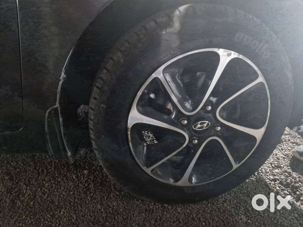 Hundai Grand I1o 2017 Model Sportz Optional Automatic, Showroom Track