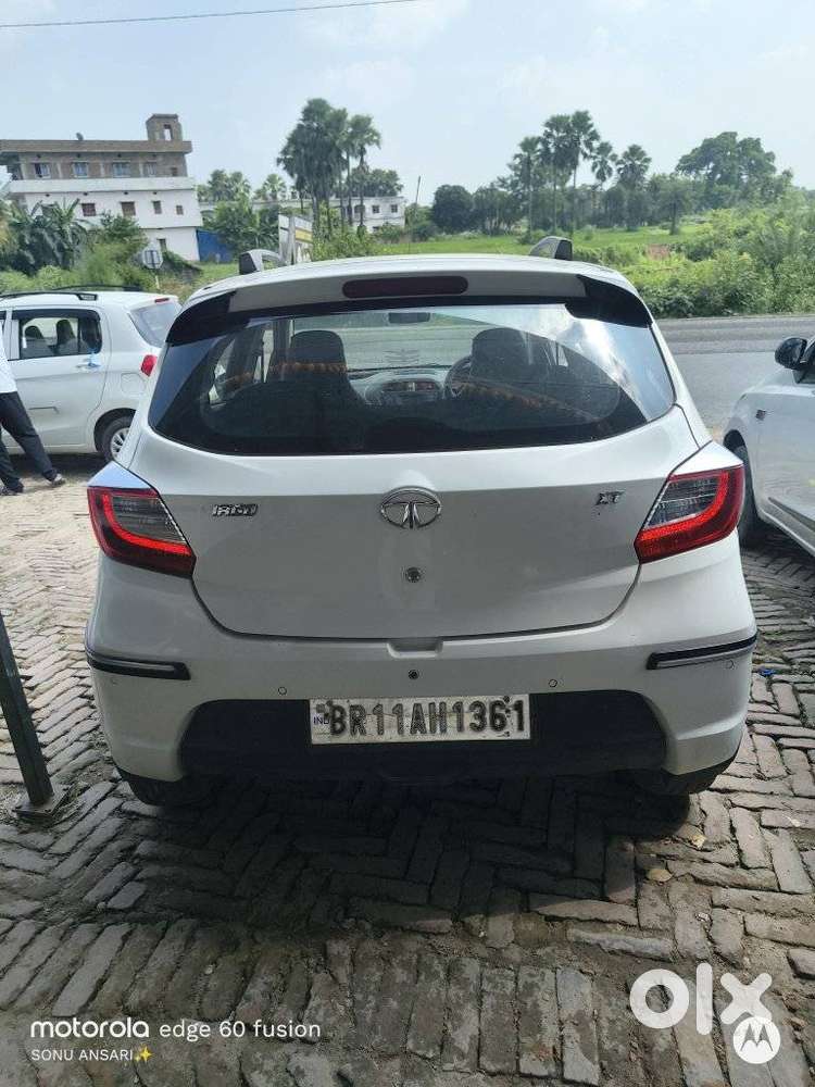 Tata Tiago, 2018, Petrol