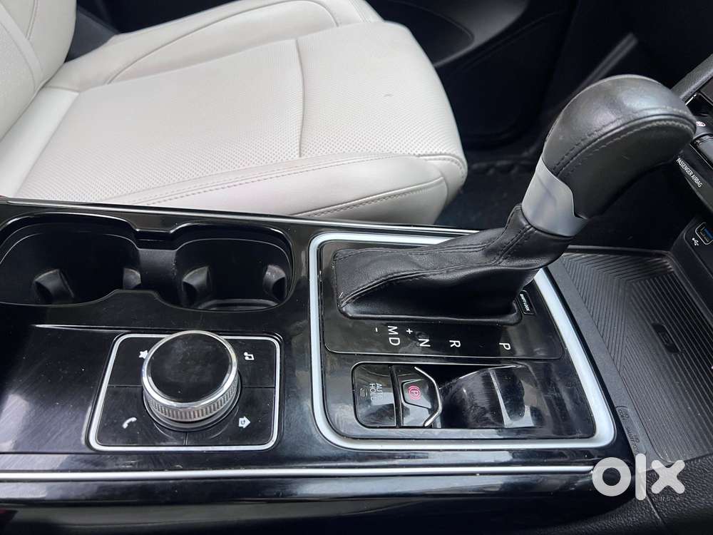 Mahindra Xuv700 2.2 Ax 7 Diesel At Str Awd, 2023, Diesel
