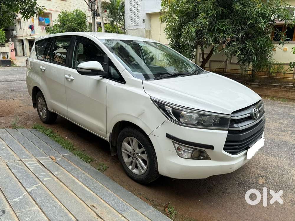 Toyota Innova Crysta 2017