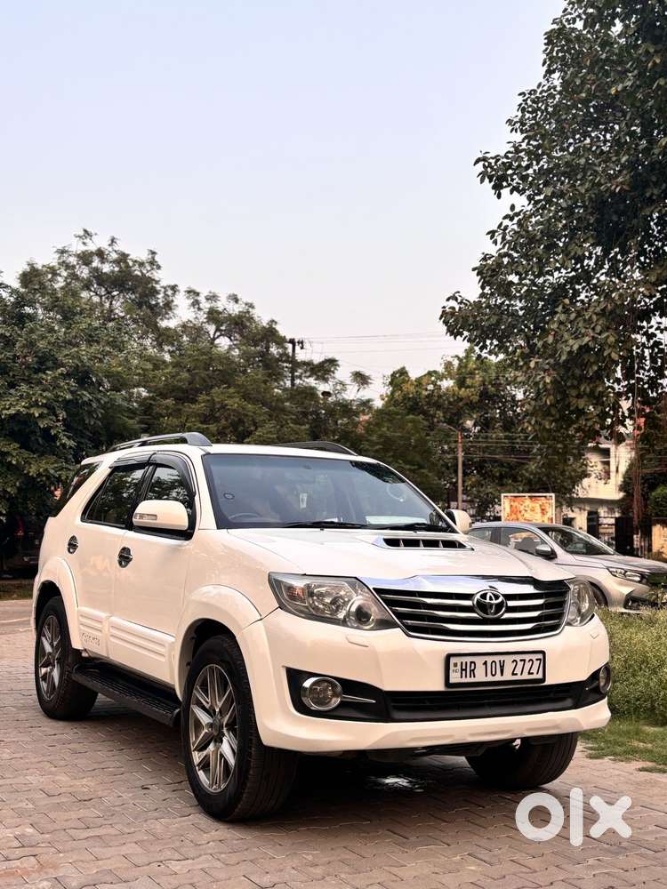 Toyota Fortuner 4x2 Manual, 2013, Diesel