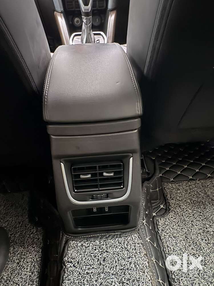 Toyota Urban Cruiser Hyryder 1.5 V Hybrid, 2023, Cng & Hybrids