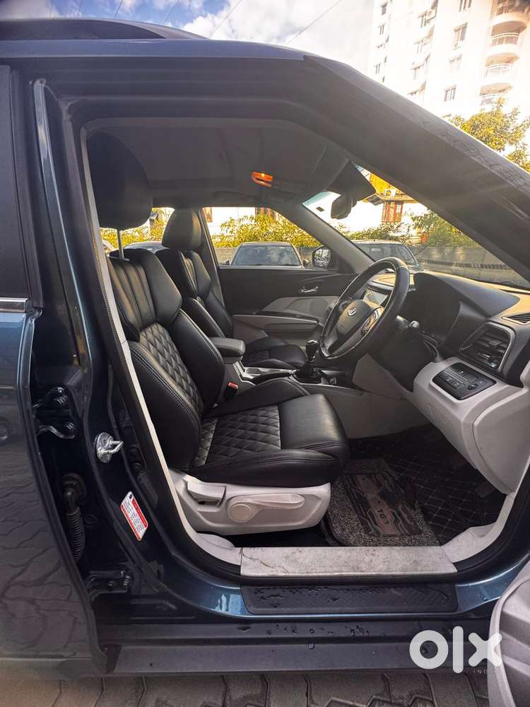 Mahindra Xuv300 W8 Option, 2019, Petrol
