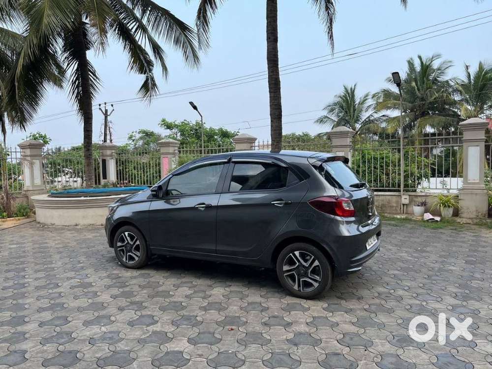 Tata Tiago 1.2 Revotron Xza Plus Amt, 2023, Petrol