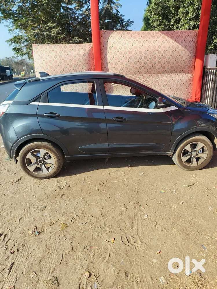 Tata Nexon 1.2 Revotron Xz Plus, 2017, Petrol