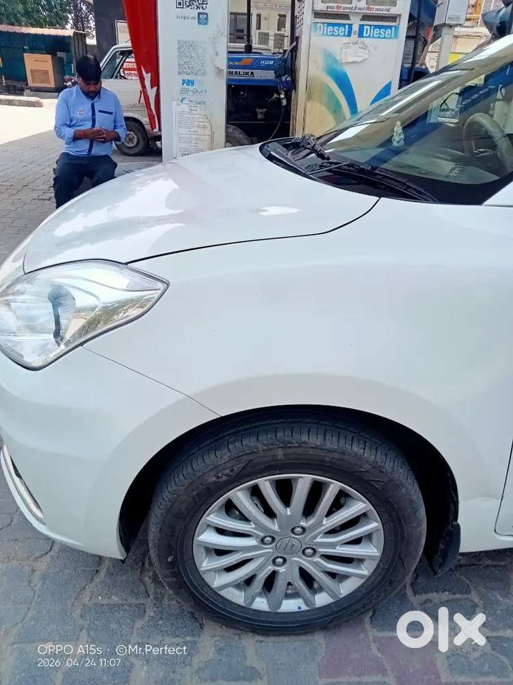 Non Accedental 
Full Original 
Petrol+cng Company Fitted