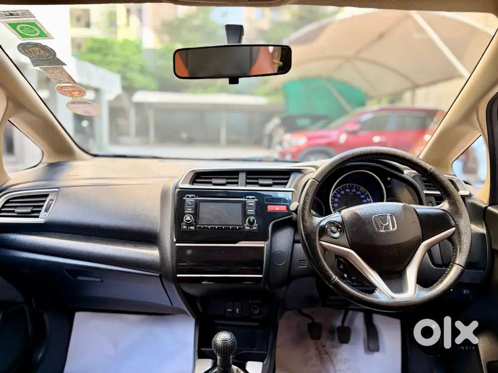 Honda Jazz 2015 Cng & Hybrids Well Maintained